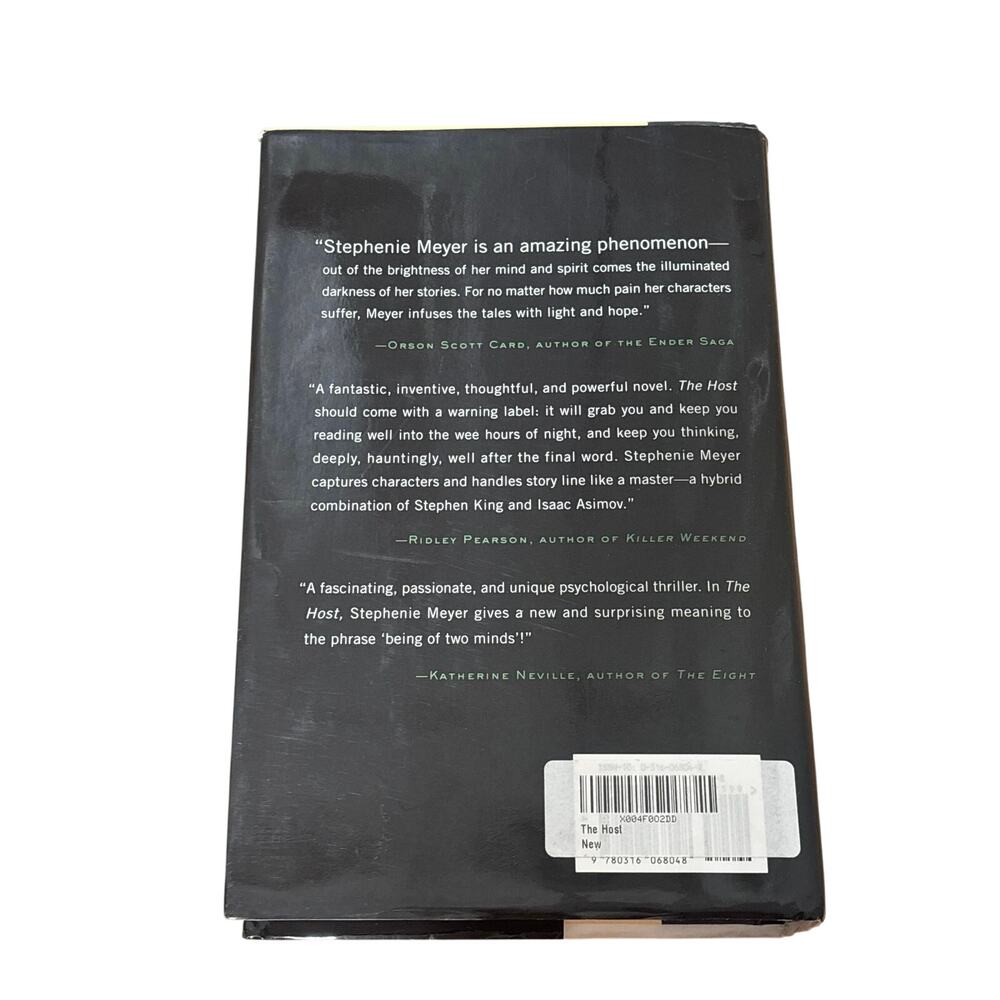 The Host Stephenie Meyer Hardcover 2008 Little Brown Sci-Fi Romance Novel - Picture 2 of 3